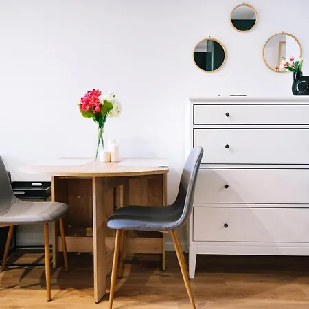 Warsaw Studio Apartment - City View, Parks Nearby By Rentujemy Exterior photo